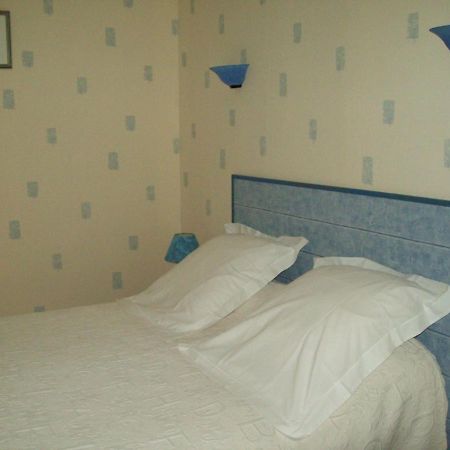 La Levriere Bed & Breakfast Nouans-les-Fontaines ภายนอก รูปภาพ